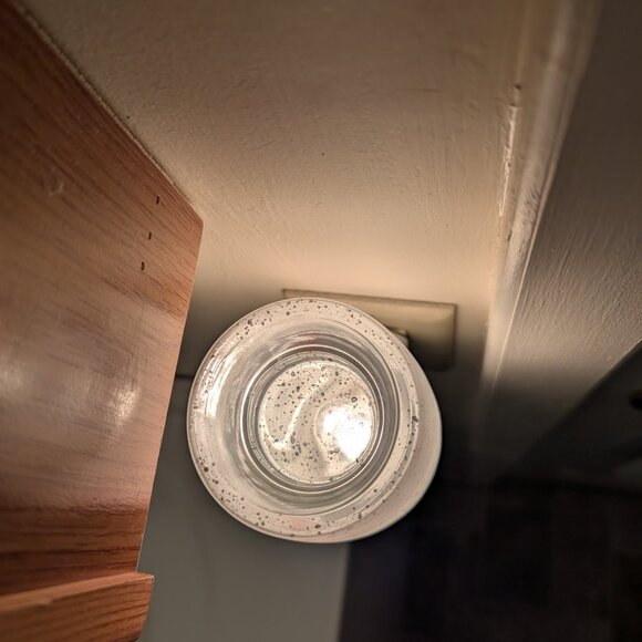 Scentsy Pine For Plaid mini plug in Warmer - Picture 3 of 8